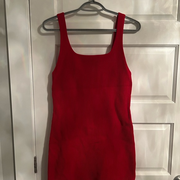 BABATON SCULPT KNIT DRESS (ARITZIA) - Picture 1 of 2